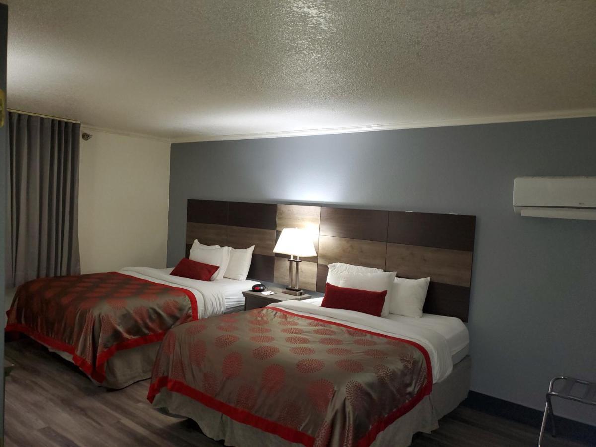 Hotel Ramada By Wyndham North Platte Extérieur photo